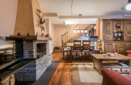 Bossost Ski Chalet | Guest Rated 9.5: Casa Garona by SeaMount Rentals