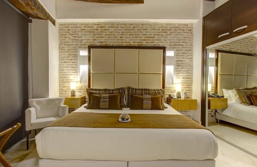 Centro House | Discover Casa Gastelbondo - Adults Only with Pool & Spa