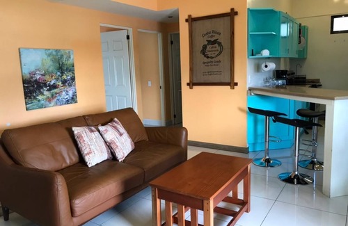 Ciudad Colon House | Experience Comfort at Casa Gecko with Ocean Views & Spa