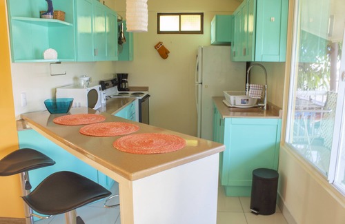 Ciudad Colon House | Experience Comfort at Casa Gecko with Ocean Views & Spa