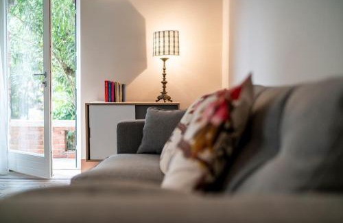 Gardone Riviera House | Delightful Casa Gelsomina: Pet-Friendly 4-Star Retreat