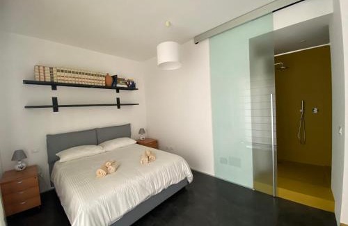 Acradina Apartment | Comfortable Stay at Casa Genia Near Teatro Greco