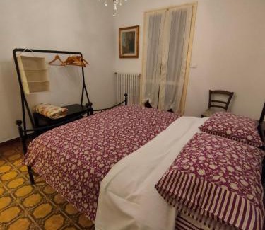 Dozza Apartment | Discover Casa Gentilini: Family-Friendly with Hot Tub