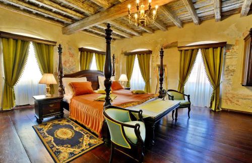 Sighisoara House | Discover Casa Georgius Krauss: A 4-Star Family Retreat
