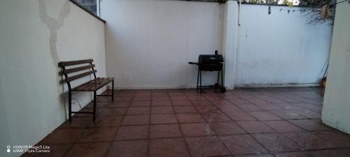 Queretaro House | Cozy Casa Gerbera Queretaro: Pet-Friendly & Family-Ready
