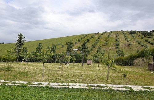 Acquesalate House | Casa Giacomina A, fully refundable with voucher*: A cozy and welcoming apartment that is part of a villa situated in a secluded location surrounded by meadows and by green hills, with Free WI-FI.