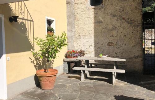 Terre di Pedemonte House | Family-Friendly Retreat at Casa Gialla - Rated 9/10