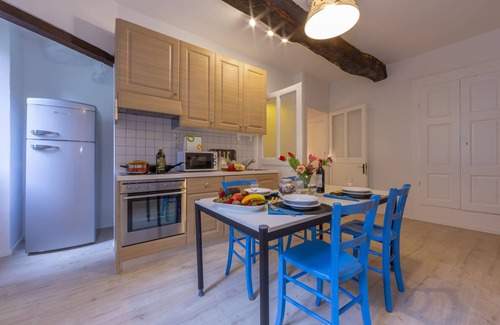 Pugerna House | Pet-Friendly Casa Gialla in Pugerna, Switzerland - Rated 10/10