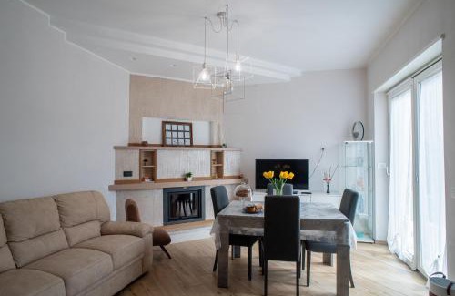 Pedali House | Casa Gioia: Private Garden, Scenic Views & Family Friendly