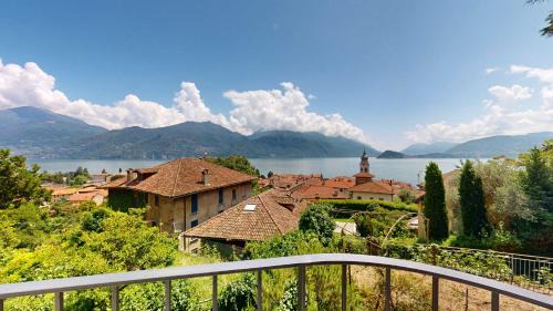 Menaggio Apartment | Casa Giorgio: Apartment with Breathtaking Views for Families