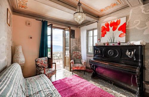 Camaiore Apartment | Idyllic Casa Giovanni - Relax Amidst Nature's Beauty