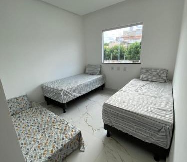 Jequie House | Discover Casa Girassol: Pet-Friendly Family Retreat
