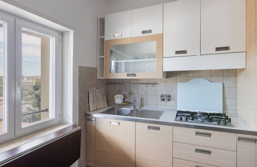 Citta Nuova-Barriera Nuova-San Vito-Citta Vecchia Apartment | Relaxing Retreat at Casa Gisella with Kitchen & Breakfast
