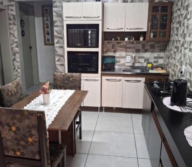 Sao Joaquim House | Family-Friendly Getaway at Casa Gislaine e Vinicius
