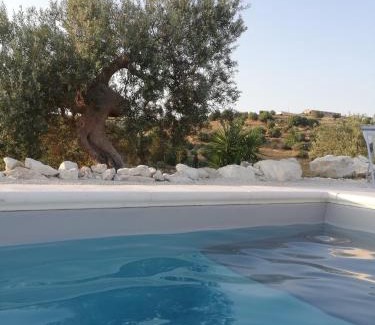 Chiaramonte Gulfi Bed & Breakfast | Discover Casa Giufà B&B: Oceanfront Retreat with Pool