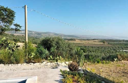 Chiaramonte Gulfi Bed & Breakfast | Discover Casa Giufà B&B: Oceanfront Retreat with Pool