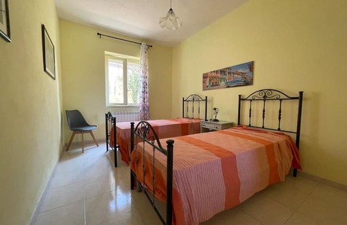 Belmonte Calabro Apartment | Pet-Friendly Casa Giulia in Belmonte Calabro - Guest Rated 8/10