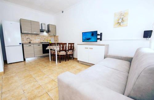 Pacengo Apartment | Discover Casa Giulia: Family-Friendly Retreat Near Garda Lake