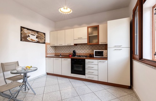 Santa Maria Navarrese Apartment | Charming Casa Goloritzè: Pet-Friendly with Breakfast Included