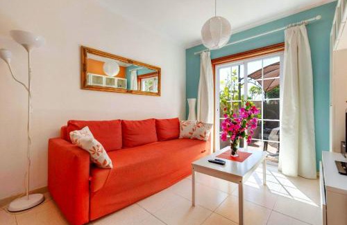 Las Rosas House | Bright House in South Tenerife - Family-Friendly Getaway