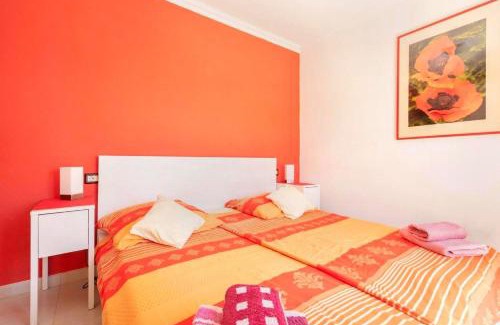 Las Rosas House | Bright House in South Tenerife - Family-Friendly Getaway