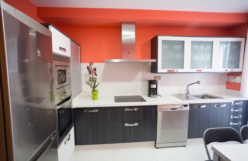 Catasol Apartment | Experience Comfort at Casa Goros Suite with Spa Access