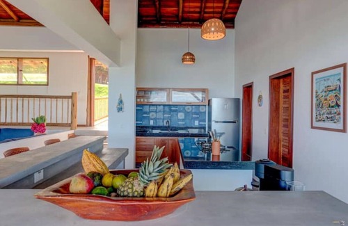 Itacare House | CASA GRAÇA: Scenic Sea View with Pool and Spa Amenities