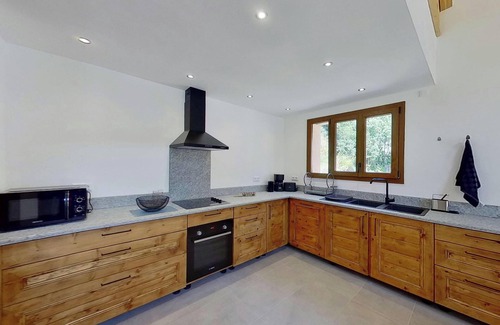 Aiguilles Apartment | CASA-Grand Laus: Duplex familial, sauna et jacuzzi
