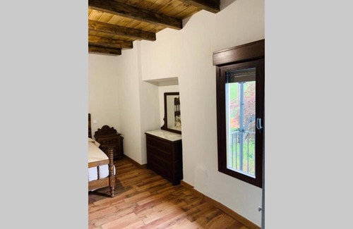 Alfoz de Lloredo House | Family-Friendly Casa Grande near Santillana del Mar