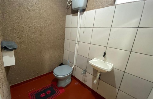 Vila Yolanda House | Ideal Family Retreat: Casa Grande with 2 Bedrooms & Suite