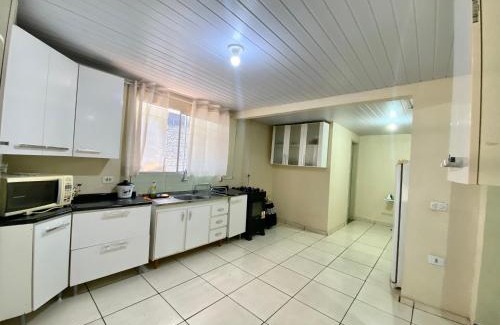 Vila Yolanda House | Ideal Family Retreat: Casa Grande with 2 Bedrooms & Suite