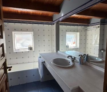 Teo Villa | Experience Casa Grande de Cornide in Santiago de Compostela