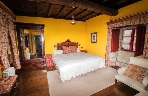 Sober Hotel | Discover Casa Grande de Rosende: Top-Rated Family Retreat
