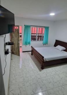 Villa Nueva Apartment | Central Casa Grande: Pet-Friendly with Excellent 9/10 Score