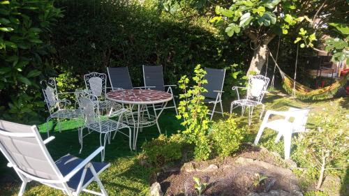Santa Cruz de Bezana House | Spacious Casa Grande with Garden and Child-Friendly Amenities