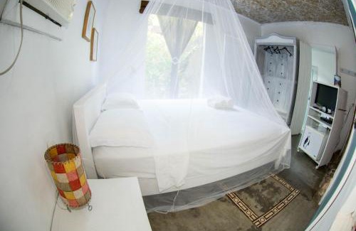 Ilha Grande Apartment | Oceanfront Bliss at Casa Grande Flats - Rated 9.5/10