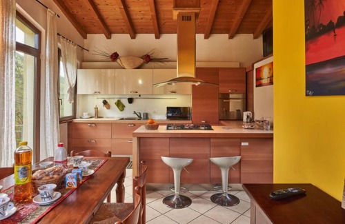 Codogna-Cardano House | Cozy Casa Grandola-Green Garden: Oceanfront Escape