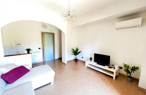 Santa Teresa di Riva Apartment | Discover Casa Grazia: Family-Friendly Retreat with 9.2 Rating
