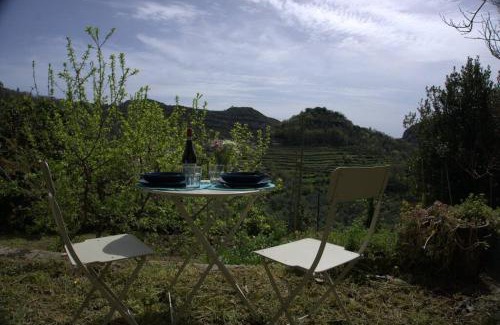 Costa-Villa Apartment | Pet-Friendly Retreat at Casa Greta - Orco-Feglino