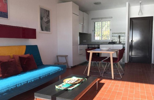 Los Canos de Meca Apartment | Family-Friendly Casa Guido with Oceanfront Pool Access