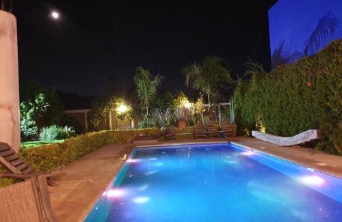 Santa Lucia del Camino Apartment | CASA GUME: Family-Friendly Retreat with Pool & Breakfast