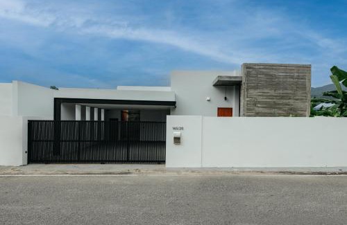 Chang Phueak Villa | Modern Pool Villa with Mountain View & Family-Friendly Amenities
