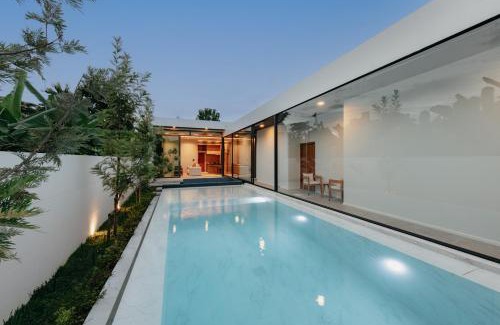 Chang Phueak Villa | Modern Pool Villa with Mountain View & Family-Friendly Amenities