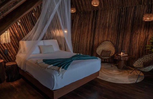 Mahahual Hotel | Casa Hayhu: Oceanfront Stay with Private Beach and Hot Tub