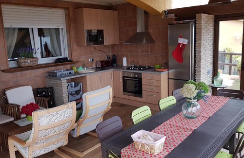 Roda de Bara House | Exceptional Stay at Casa Hecmar with Pool and Kitchen