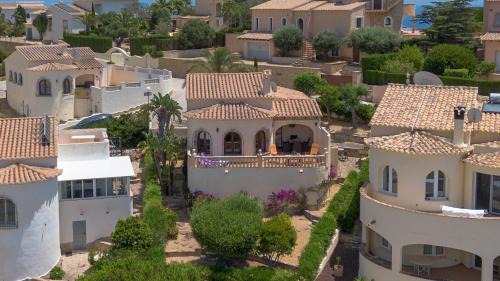 L'Alcassar Villa | Tranquil Casa Helena with Oceanfront Views and Pool