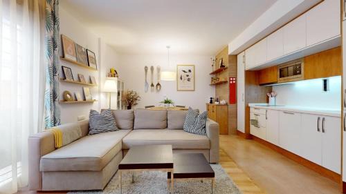San Andres-San Pablo Apartment | Discover La Perla del Casco Antiguo: Family-Friendly Stay