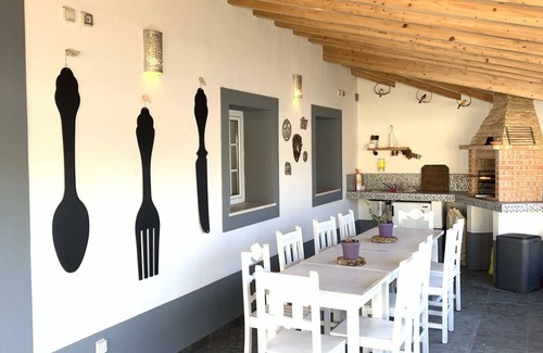 Cartaxo Cottage | Discover Casa Holi - Valada: Ocean View & Relaxing Spa