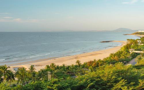 Phu Hai Beach Apartment | Beachfront Bliss: Casa Home Ocean Melody with Ocean Views