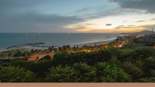 Phu Hai Beach Apartment | Beachfront Bliss: Casa Home Ocean Melody with Ocean Views